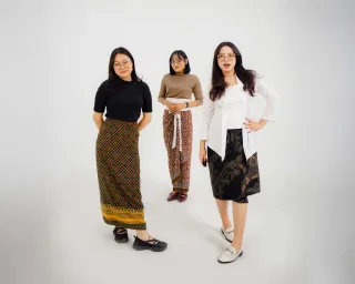 Thumbnail contoh foto group di Vibesroom Studio