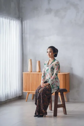 Thumbnail contoh foto single di Vibesroom Studio