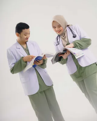 Thumbnail contoh foto twogether di Vibesroom Studio